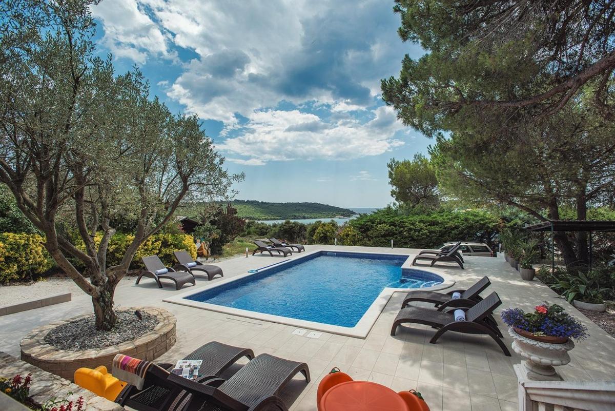 Villa Mima Banjole Esterno foto